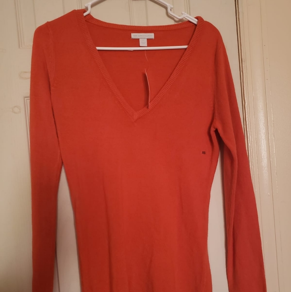 Brand new never worn NY&C sweater.